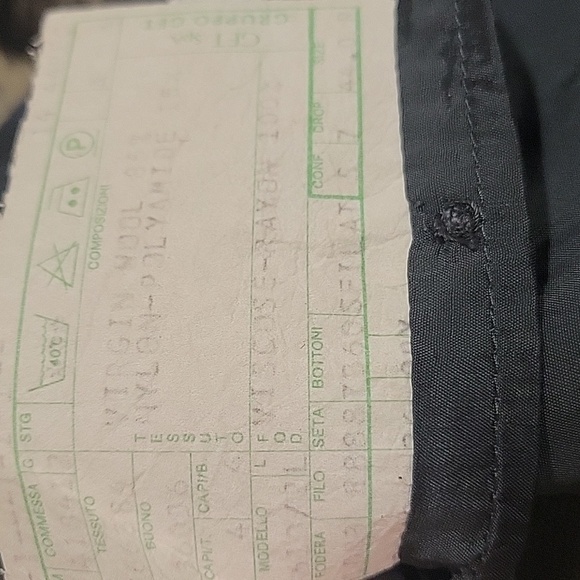 Armani Vintage Gray Double-Breasted Blazer - Picture 5 of 6